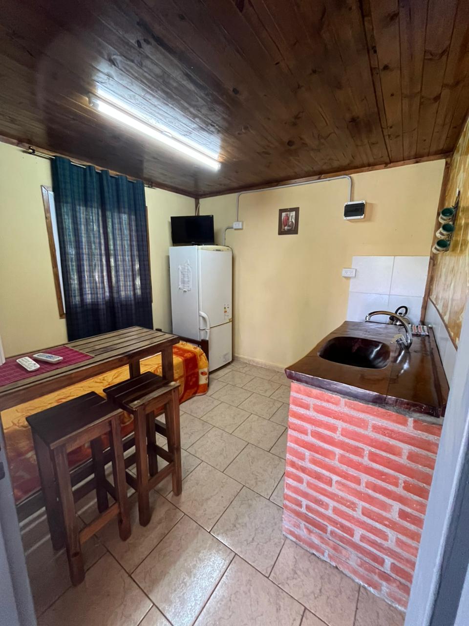 18e2c816-c125-417b-8d4d-28cb36e56124